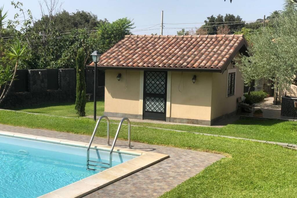 Casa Di Paco A Nicolosi Mascalucia Exterior photo